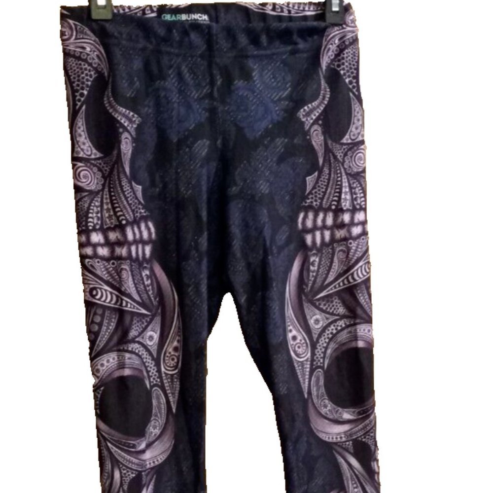 gearbunch leggings womans medium squat proof skulls purple activewear gym